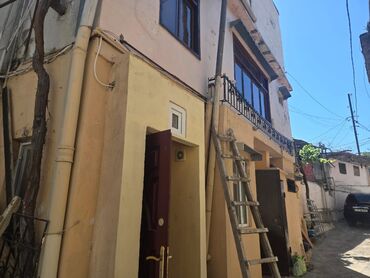 снять дом в баку на длительный срок: Oz evimdir qaz su isiq daimidir .metro ecemi azadliq