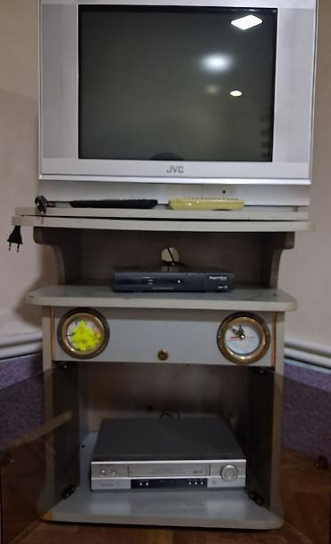 tv bu 2: JVC kineskop televizor + TV tumbası + DVD/VHS pleyer komplekti - — 1
