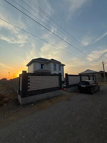 Продажа коттеджей и домов: 5 комнат, 180 м², 4 соток, Бишкек, Ак-Ордо 2 ж/м Агентство недвижимости — 19