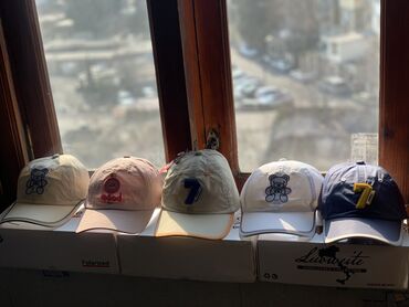 Baş geyimləri: Maya dəyərindən aşağı, yaz yay üçün uşağ papağları satılır. Satışları — 3