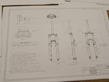 Dodaci za bicikl: Komplet delova za servisiranje viljuske RockShox Prodajem komplet — 12