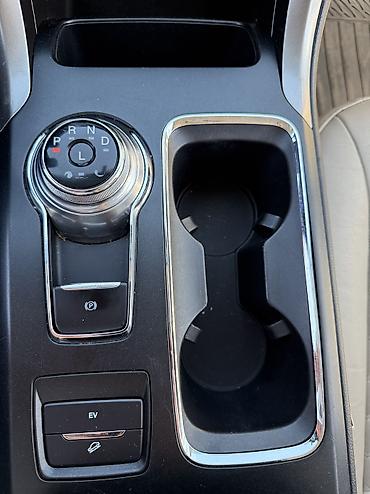 rolls royce phantom: Ford Fusion: 2016 г., 2 л, Автомат, Гибрид, Седан — 9