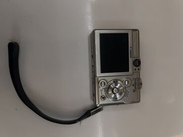 Mətbəx texnikası: Canon PowerShot SD400 Digital ELPH fotoaparat - Kompakt metal gövdə