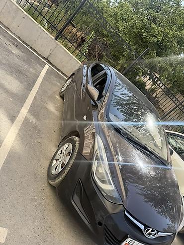 Hyundai: Hyundai Avante: 2015 г., Автомат — 3