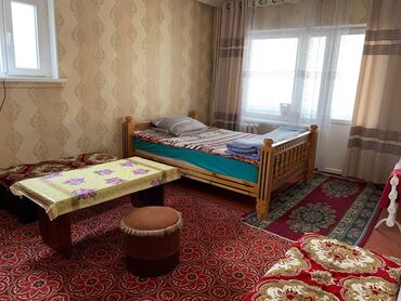квартира ош в Кыргызстан | Батирлерди күнүмдүк ижарага берүү: 2 бөлмө, Душ кабинасы, Жаздык, жууркан-төшөк каптары, Унаа токтотуучу жай