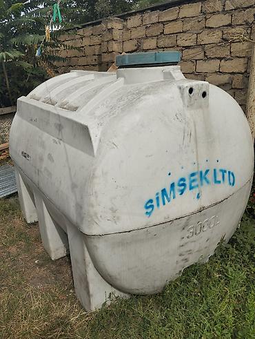 20 litrelik su bidonu: Su çəni – 3000 litr, plastik (polietilen) Marka: Şimşek Ölçülər — 1
