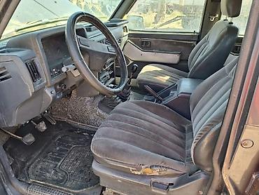 битые машины купить: Nissan Patrol: 1994 г. — 9