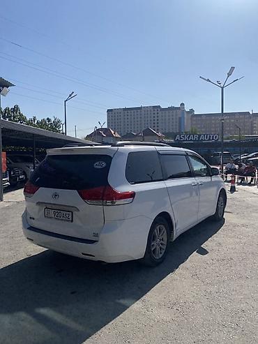 тойота альфард 8 мест: Toyota Sienna: 2011 г., 3.5 л, Автомат, Бензин, Минивэн — 3