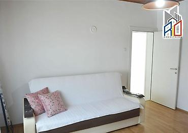 Houses for sale: Na prodaju useljive 2 kuće u mirnom delu Uba! Ukupna površina 180m2 — 6