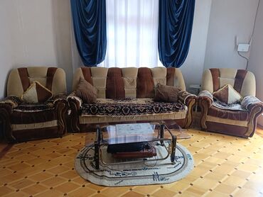 Divan, İşlənmiş, Açılmayan, Bazasız, Parça, Çatdırılma yoxdur