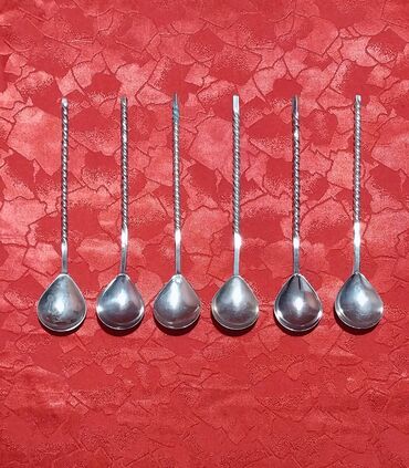 чайный сервиз барановка ссср: Sovet istehsalı olan 6 ədəd metal qaşıq dəsti satılır. Materiali