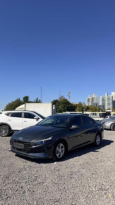 cadillac xts: Hyundai Elantra: 2022 г., Бензин, Седан — 4