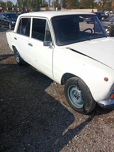 cross 125 cc: VAZ 2101 “Jiquli” sedan - Kuzov: ağ rəng, 4 qapı, xrom bamperlər və — 2