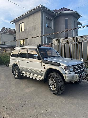Унаа сатуу: Mitsubishi Pajero: 1993 г., 2.8 л, Автомат, Дизель, Жол тандабас — 1