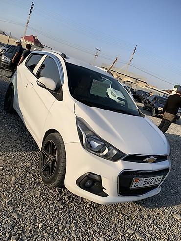 мусор спринтер: Chevrolet Spark: 2017 г., 1 л, Автомат, Бензин, Хэтчбэк — 2