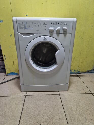 maşın üçün ustellər: Paltaryuyan maşın Indesit, 6 kq, İşlənmiş, Avtomat, Qurutma var, Kredit yoxdur
