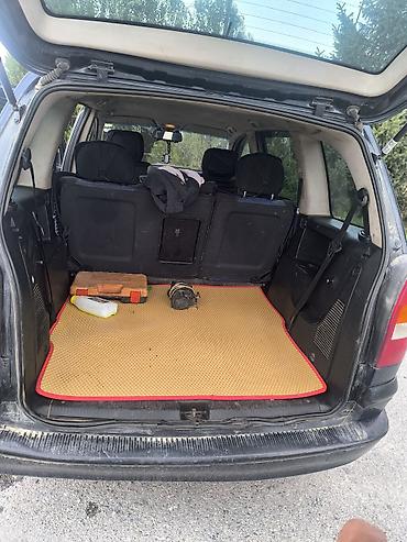 e6 3: Opel Zafira: 2002 г., 1.8 л, Механика, Бензин, Минивэн — 6