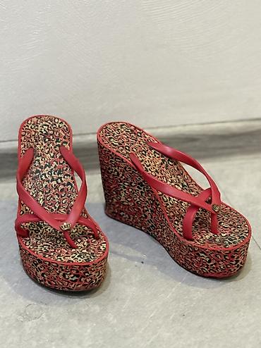Digər ayaqqabılar: Ölçü: 35, İşlənmiş — 15