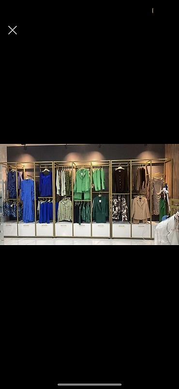 Стендовые витрины: Tecili!!!Butik və geyim mağazası üçün vitrin/stend avadanlığı — 1