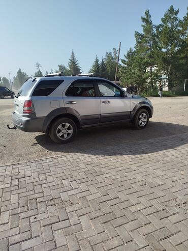 рекстон спорт: Продается внедорожник Kia Sorento серебристого цвета. Автомобиль