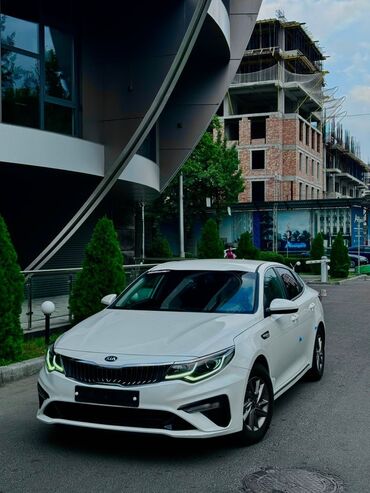 кia k5: Kia K5: 2018 г., 2 л, Автомат, Газ, Седан