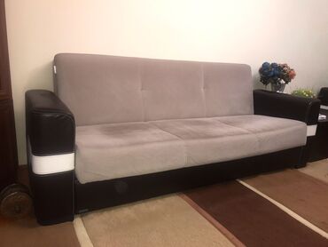 divanlar islenmis: Divan, İşlənmiş, Açılan, Bazalı, Çatdırılma yoxdur