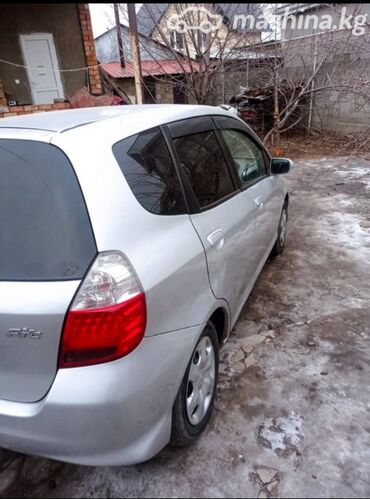 Honda: Honda Fit: 2004 г., 1.3 л, Вариатор, Бензин