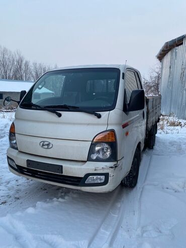 Легкий грузовой транспорт: Легкий грузовик, Hyundai, Стандарт, 1,5 т, Б/у