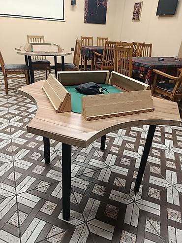 Dörd nəfərlik nərd/domino/kart oyunu üçün ixtisaslaşdırılmış masa