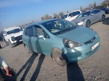 corolla runx: Honda Fit: 2004 г., 1.3 л, Вариатор, Бензин