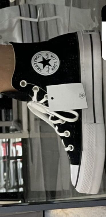обувь на годик: Продаю черные Converse All Star Оригинал, в идеальном состоянии