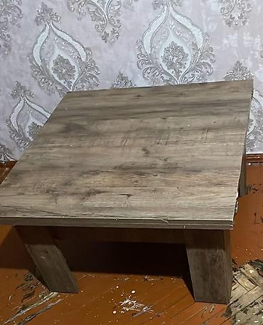 Jurnal masası, İşlənmiş, Kvadrat masa