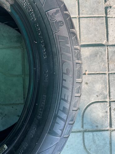 Шины: Шины 225 / 55 / R 16, Зима, Б/у, Комплект, Легковые, Франция, Michelin