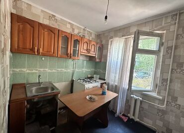 Продажа квартир: 1 комната, 38 м², 104 серия, 1 этаж, Старый ремонт