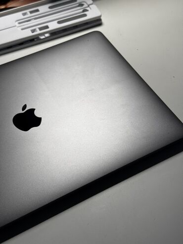 macbook pro 15 2020: Ноутбук, Apple, 16 ГБ ОЗУ, Intel Core i5, 13.3 ", Б/у, Для работы, учебы, память SSD