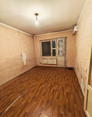 Продажа квартир: 1 комната, 36 м², 105 серия, 2 этаж, Старый ремонт