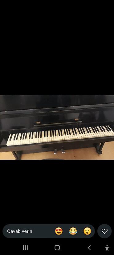 sintizator pa 50: Ukrayna pianino 2 pedal– klassik qara korpusda, parlaq örtük — 1