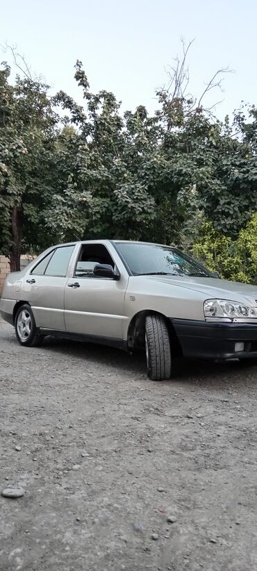 Chery: Model: Chery Amulet (A15) Kuzov: sedan, gümüşü rəng Sükan: solda — 9