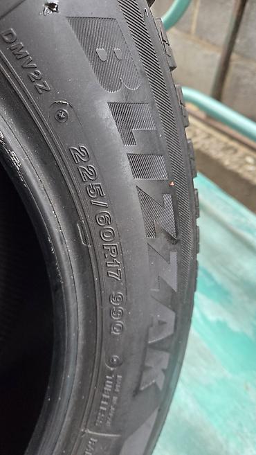 Шины: Зимние шины Bridgestone Blizzak DM-V2, комплект 4 шт. - Размер — 2