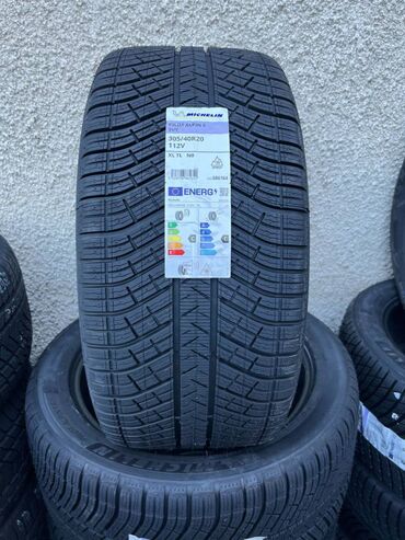 22545 r17 michelin: Шины 235 / 35 / R 20, Зима, Новый, Легковые, Michelin