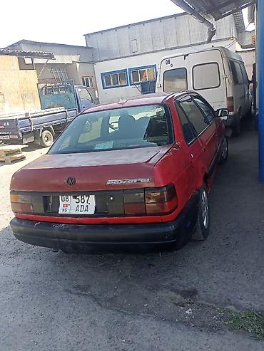 экран голф 3: Volkswagen Passat: 1989 г., 1.8 л, Механика, Седан — 1