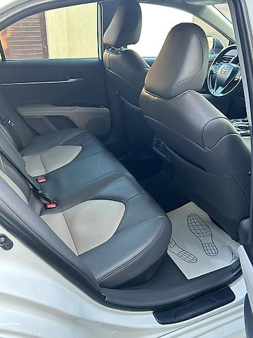 камбой: Toyota Camry: 2020 г., 2.5 л, Автомат, Гибрид, Седан — 7