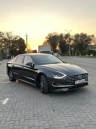 Hyundai: Hyundai Sonata: 2022 г., 2 л, Автомат, Гибрид, Седан — 3