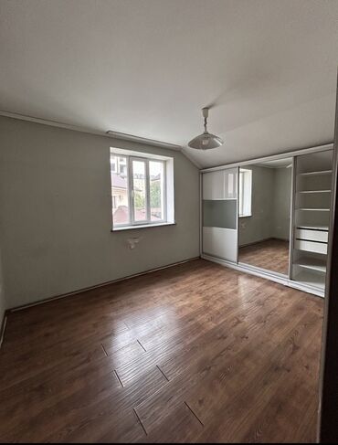 Долгосрочная аренда домов: 310 м², 9 комнат — 27