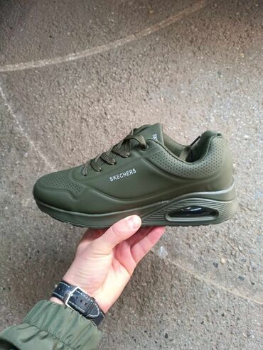 Women's Sneakers and athletic shoes: Skechers, 45 na lalafo.rs — 6 Women's Sneakers and athletic shoes: Skechers, 45 — 6