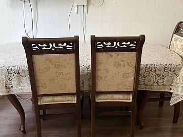 Yataq otağı dəstləri: Klassik üslubda yataq otağı mebelləri və qapılar - Taxt: Yumşaq — 9