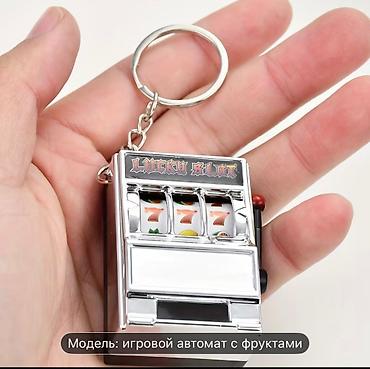 Bijuteriya: Məhsul: Mini “Lucky Slot” meyvəli oyun avtomatı açarlıq - Dizayn — 2