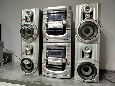 Динамики и колонки: Продаю недорого нижний LG музыкальный центр есть AUX есть и другие муз