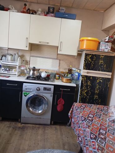 Otaqların uzunmüddətli kirayəsi: Kirayə verilən 1 otaqlı yaşayış sahəsi - Plan: bir otaq + ayrıca — 4