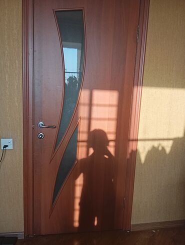 доски стеклянная маркерная с дополнительными планками: Межкомнатная дверь со стеклом, МДФ, Витражная, цвет - Коричневый